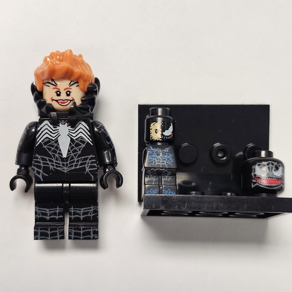 Lot of 5 Lego Compatible Venom, Carnage and Anti-Venom Minifigures - Picture 6 of 8